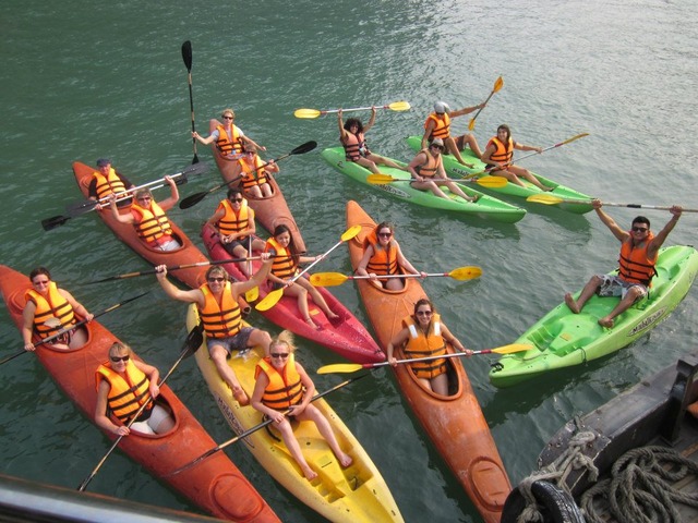 Kayak on halong bay