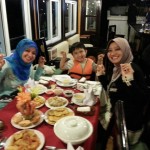 Happy meal with your family on alova cruises