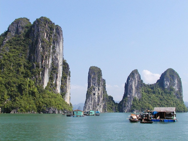 Halong bay overviews